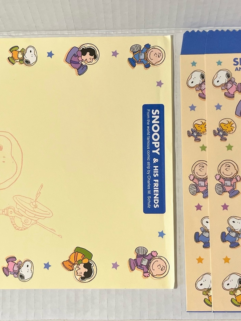 Vintage Snoopy Stationary Set Peanuts United Feature Syndicate, Inc. All Purpose